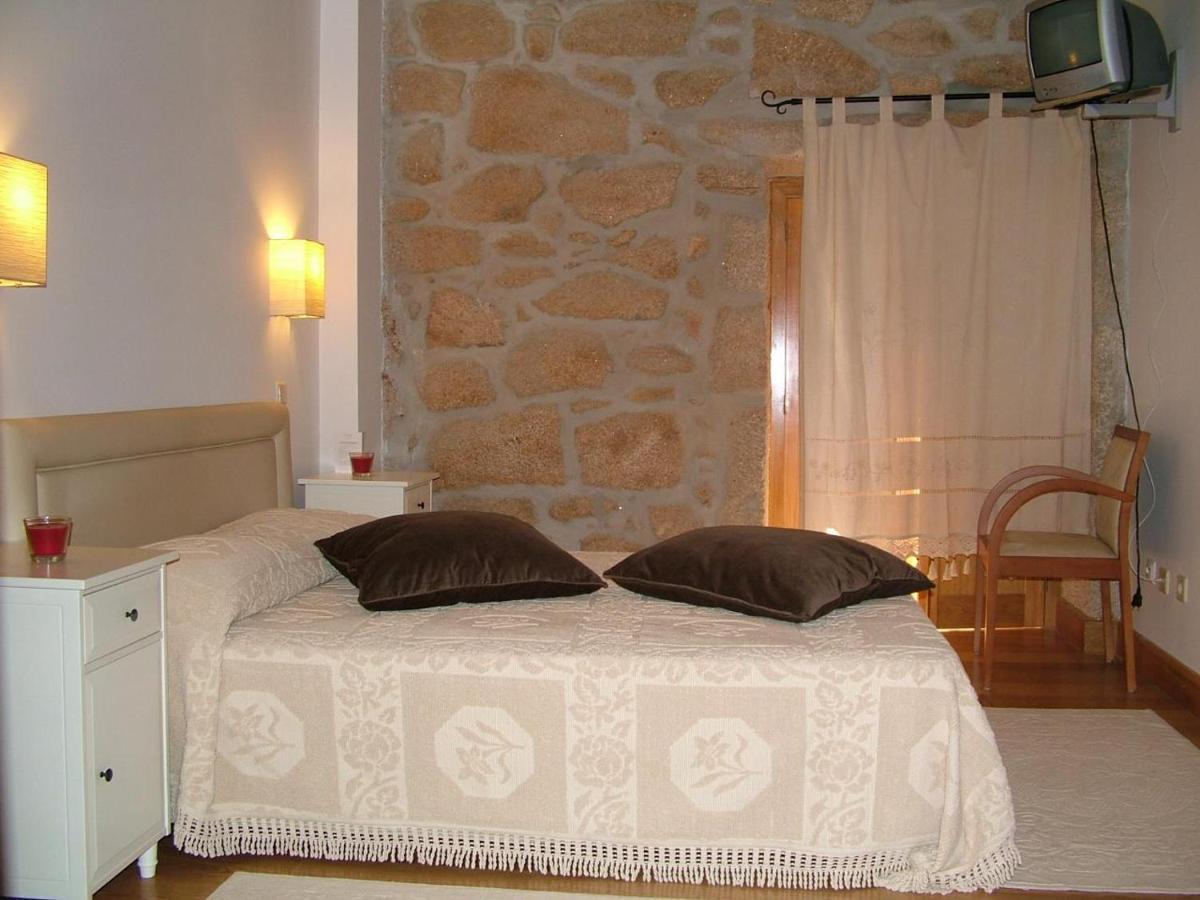 Casa D Toninha - Casas De Campo - Turismo Espaco Rural - Al Sernancelhe Buitenkant foto