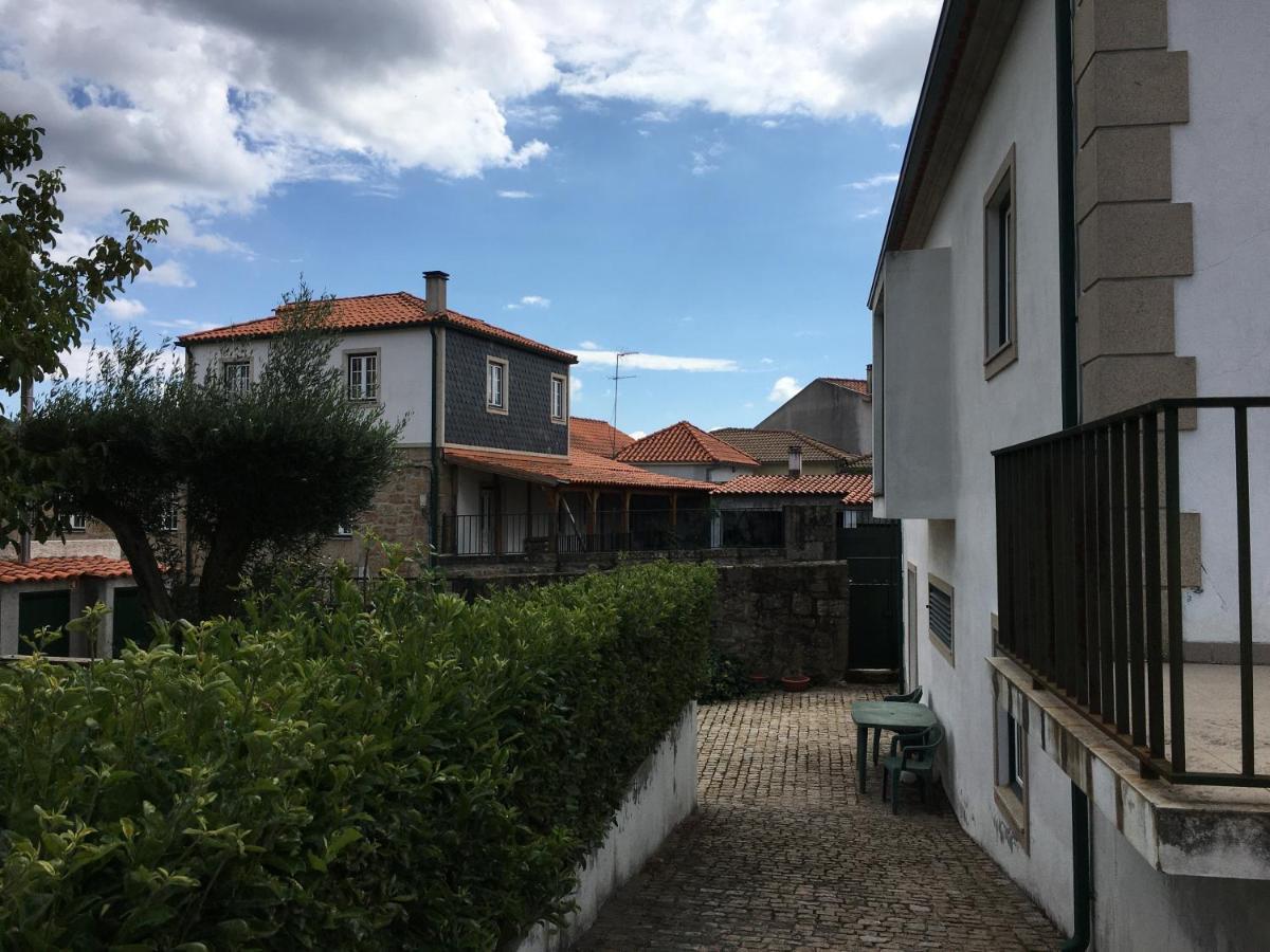 Casa D Toninha - Casas De Campo - Turismo Espaco Rural - Al Sernancelhe Buitenkant foto