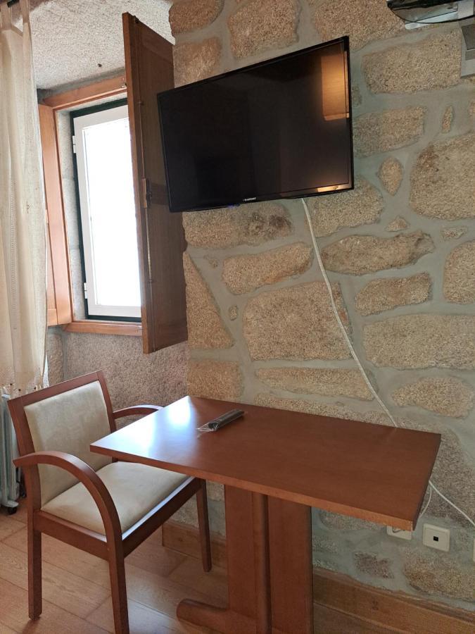 Casa D Toninha - Casas De Campo - Turismo Espaco Rural - Al Sernancelhe Buitenkant foto