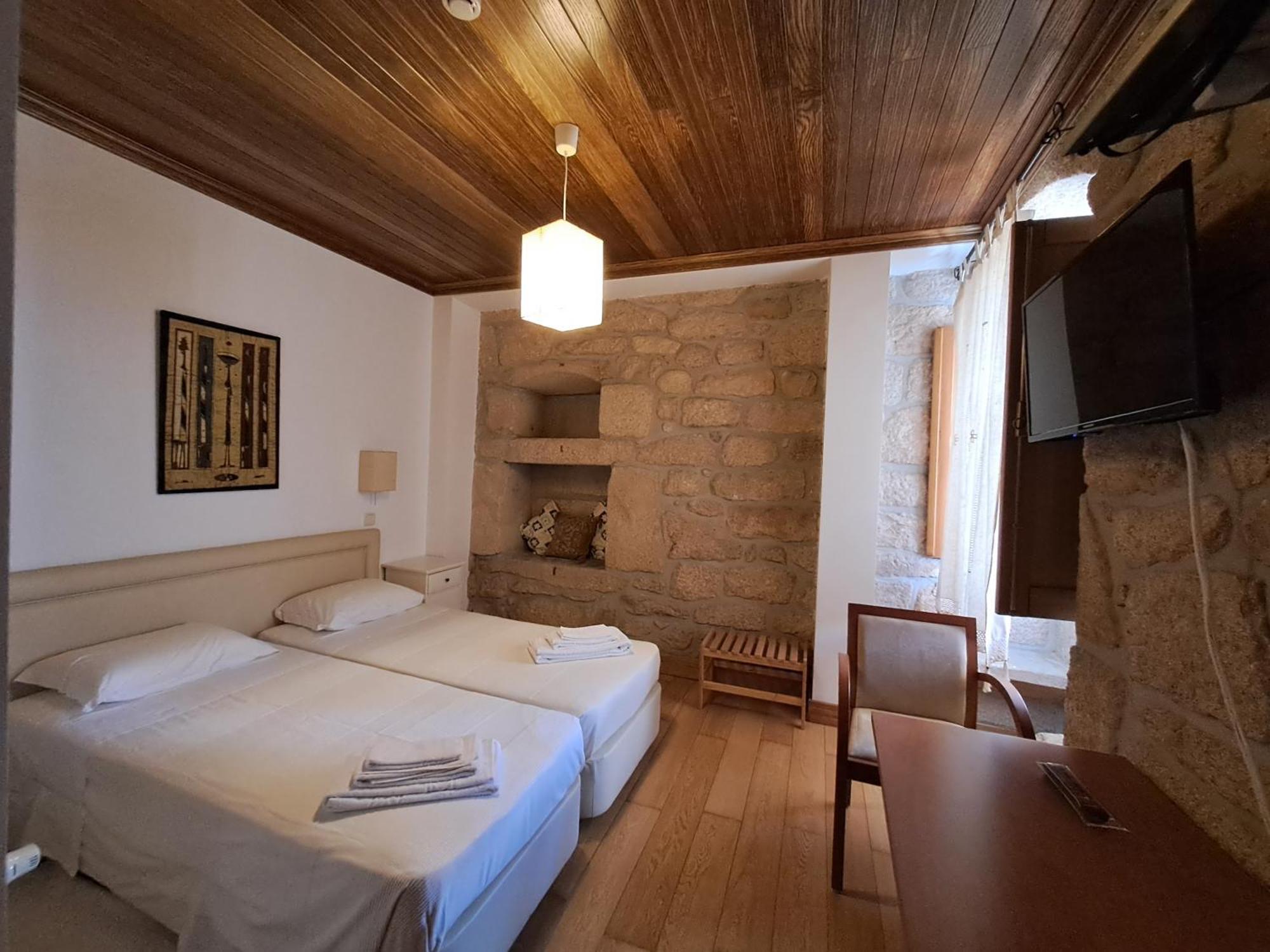 Casa D Toninha - Casas De Campo - Turismo Espaco Rural - Al Sernancelhe Buitenkant foto